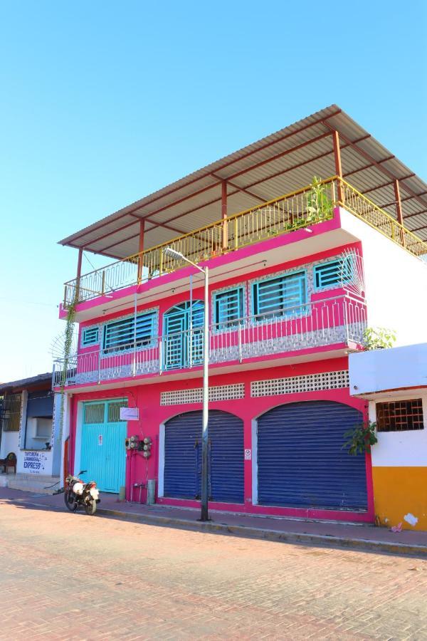 Hotel Casa Mandarine , Amazing Private Rooms W Balcony, Rooftop, Hammocks, Ac, Smartv, 100Mbs! Zihuatanejo Exterior foto