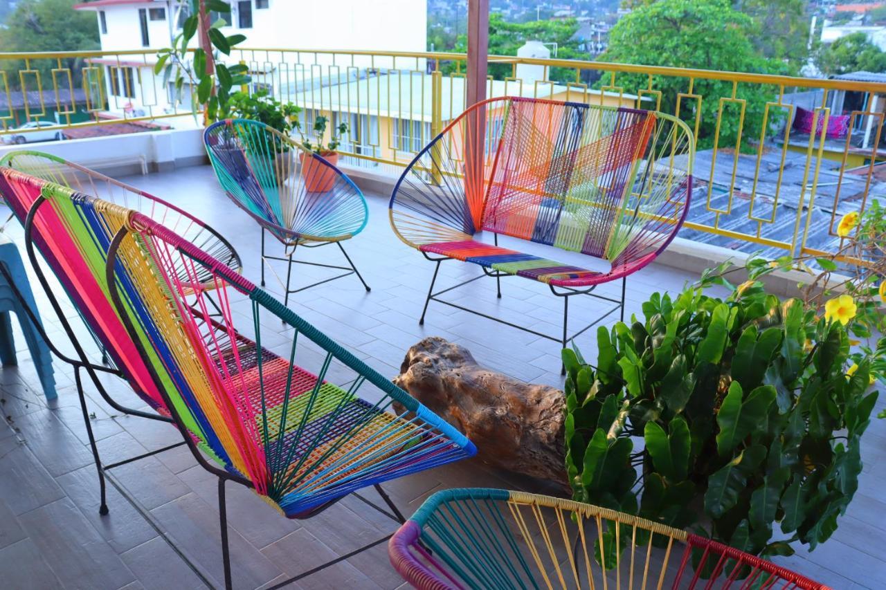 Hotel Casa Mandarine , Amazing Private Rooms W Balcony, Rooftop, Hammocks, Ac, Smartv, 100Mbs! Zihuatanejo Exterior foto