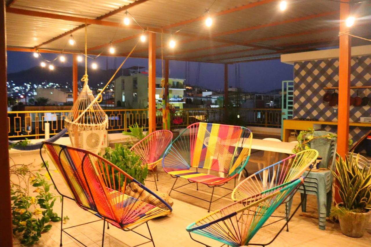 Hotel Casa Mandarine , Amazing Private Rooms W Balcony, Rooftop, Hammocks, Ac, Smartv, 100Mbs! Zihuatanejo Exterior foto