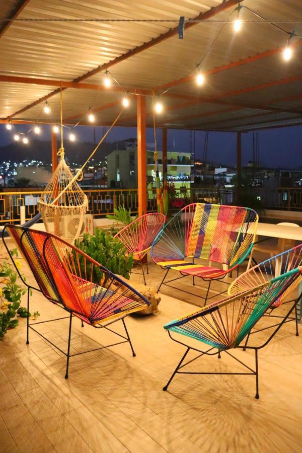 Hotel Casa Mandarine , Amazing Private Rooms W Balcony, Rooftop, Hammocks, Ac, Smartv, 100Mbs! Zihuatanejo Exterior foto